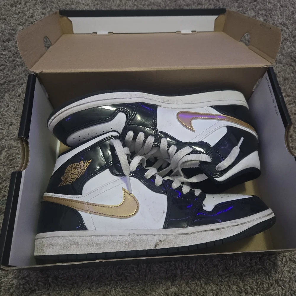 Air Jordan 1 Mid SE w/box